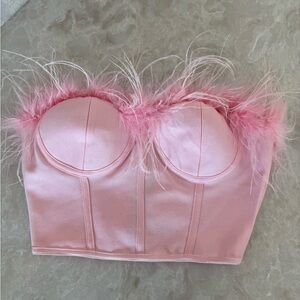 Superdown Ramona Feather Top